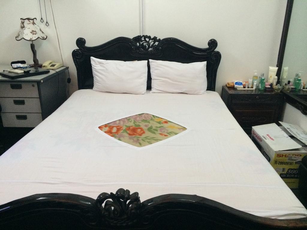 Ngoc Linh Hotel Hanoi Exterior photo